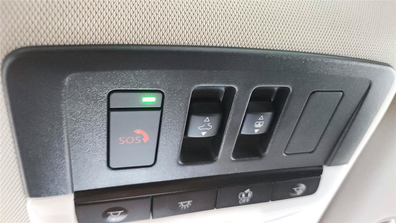 Used 2024 Nissan Pathfinder Platinum FWD image 29