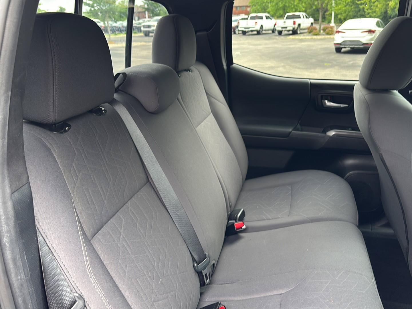 Used 2019 Toyota Tacoma TRD Off-Road AWD/4WD image 17