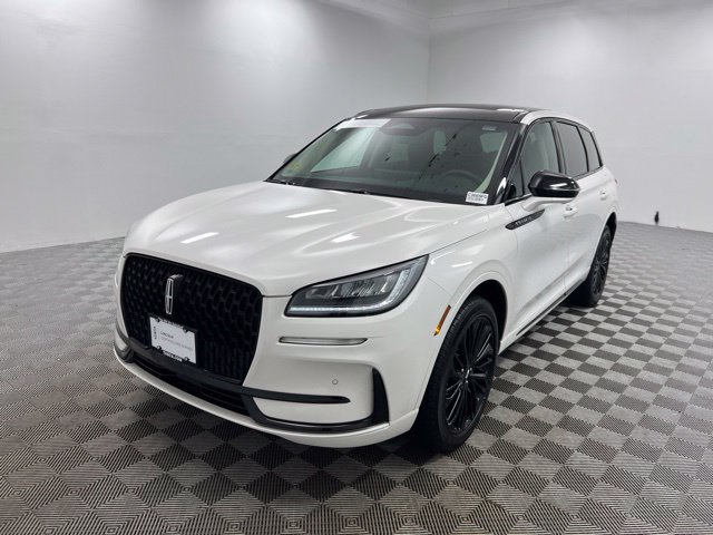 Used 2024 Lincoln Corsair AWD w/ Equipment Group 101A image 2