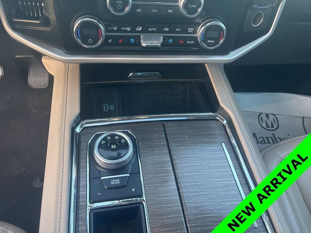 Used 2024 Ford Expedition Max Limited image 16
