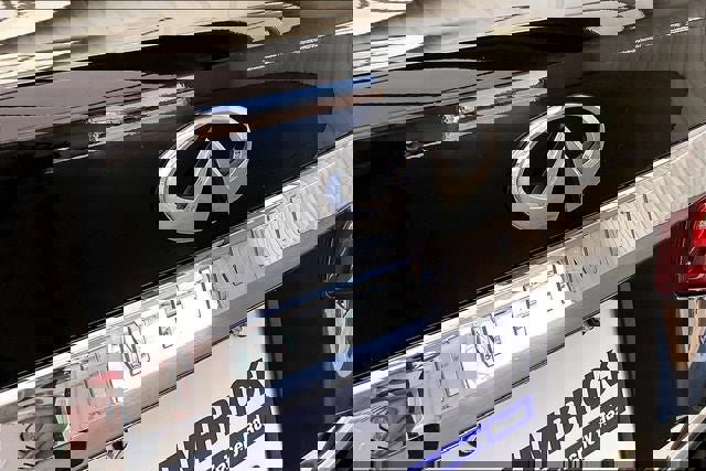 Used 2018 INFINITI Q70 L 3.7 AWD/4WD image 33