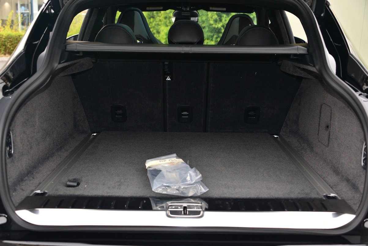 Used 2023 Aston Martin DBX 707 image 28