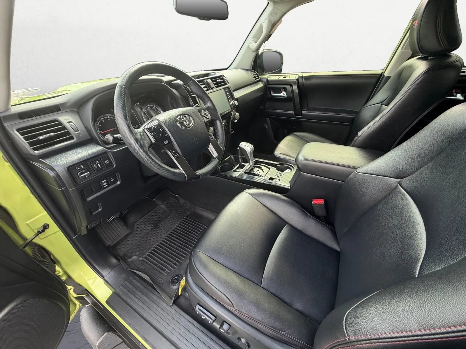 Used 2023 Toyota 4Runner TRD Off-Road Premium AWD/4WD image 14