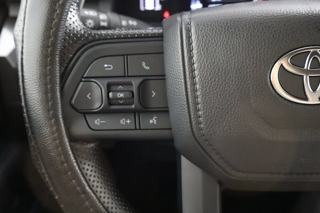 Used 2025 Toyota Tacoma SR5 RWD image 19