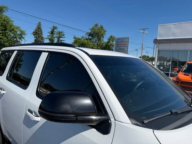 Used 2024 Jeep Wagoneer Series II AWD/4WD image 11