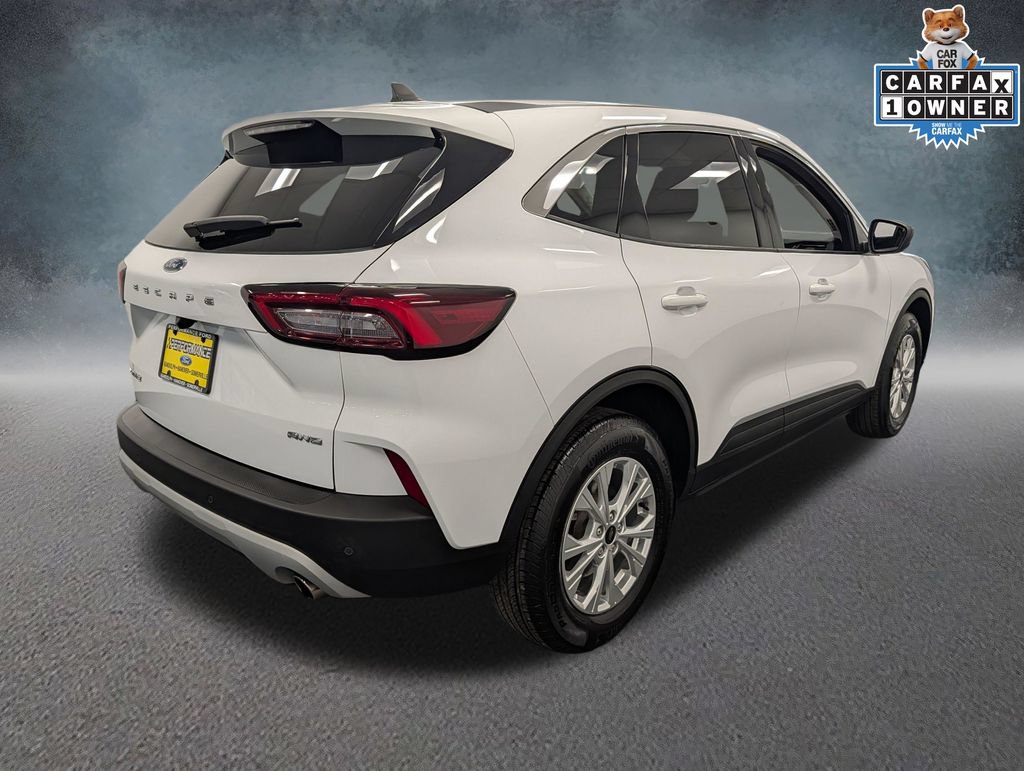 Used 2023 Ford Escape Active w/ Tech Pack #1 AWD/4WD image 4