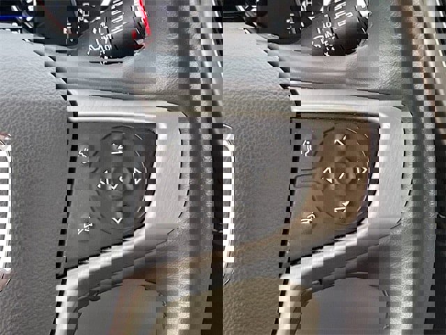 Used 2023 GMC Acadia Denali image 13