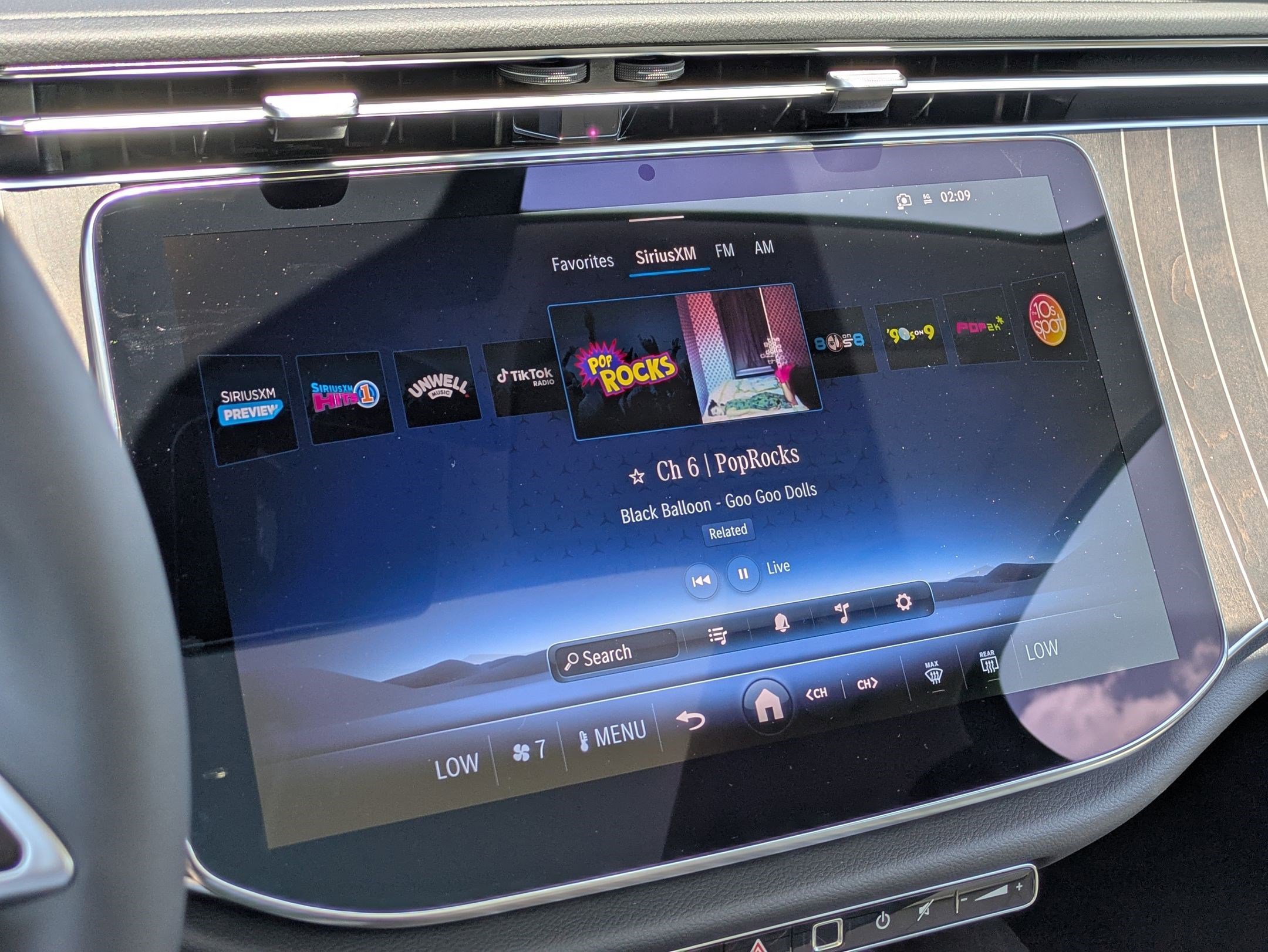 New 2025 Mercedes-Benz E 350 Sedan image 23