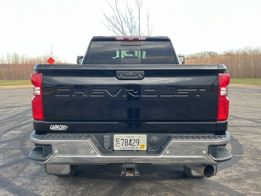 Used 2020 Chevrolet Silverado 3500 LTZ w/ LTZ Texas Edition image 3