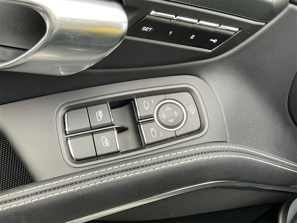 Used 2024 Porsche 718 Cayman Style Edition image 7