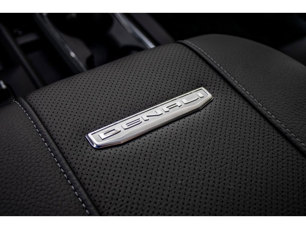 New 2026 GMC Sierra 2500 Denali w/ Denali Reserve Package image 27