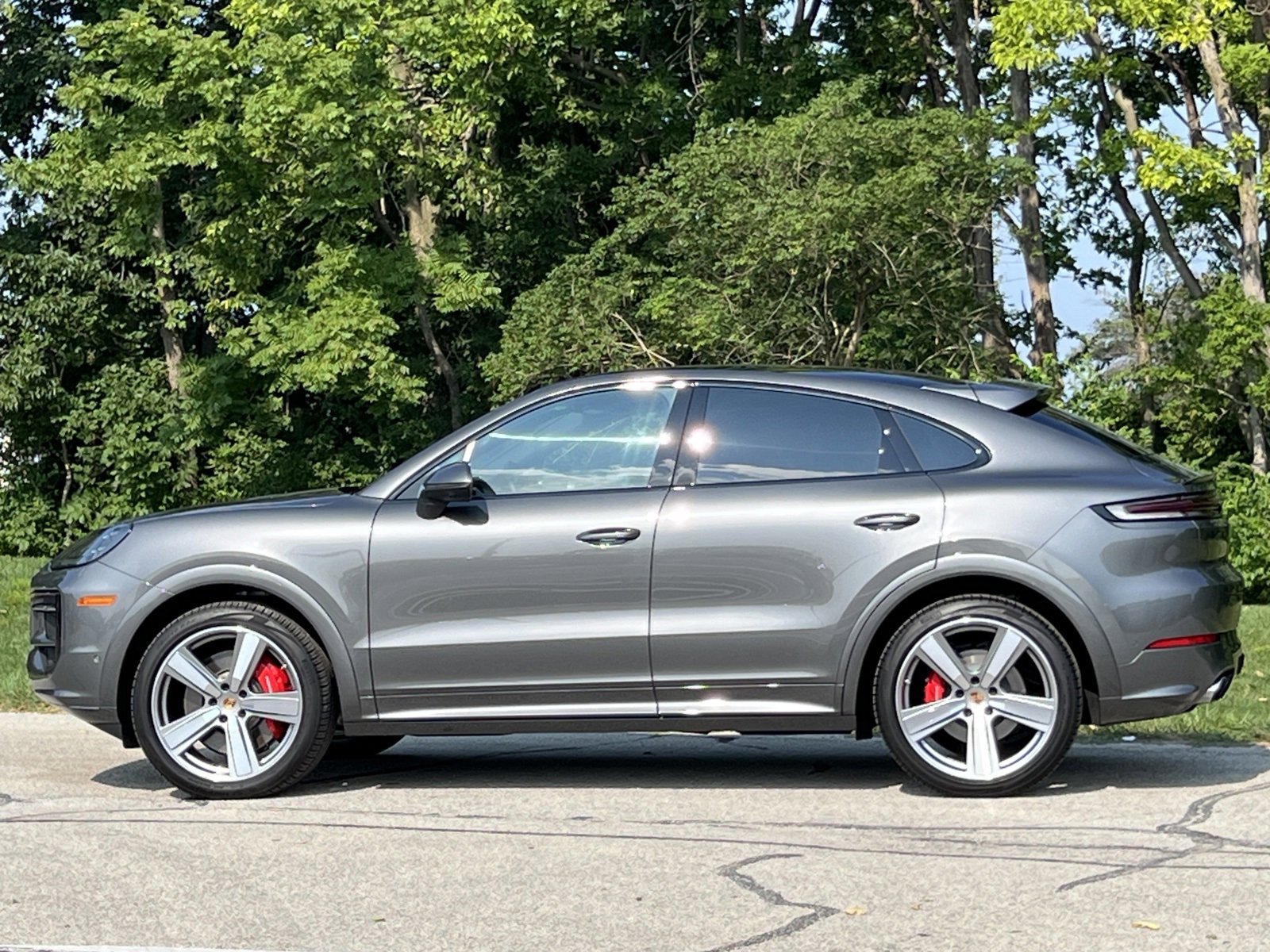 New 2025 Porsche Cayenne S image 2