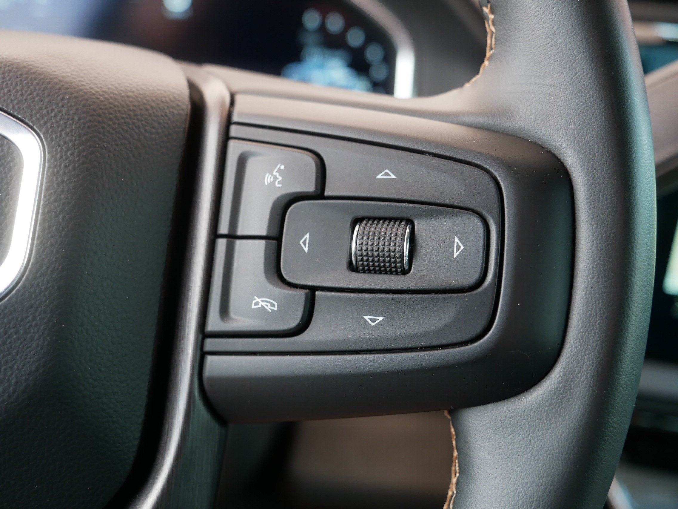 Used 2024 GMC Sierra 2500 AT4 w/ Technology Package AWD/4WD image 29