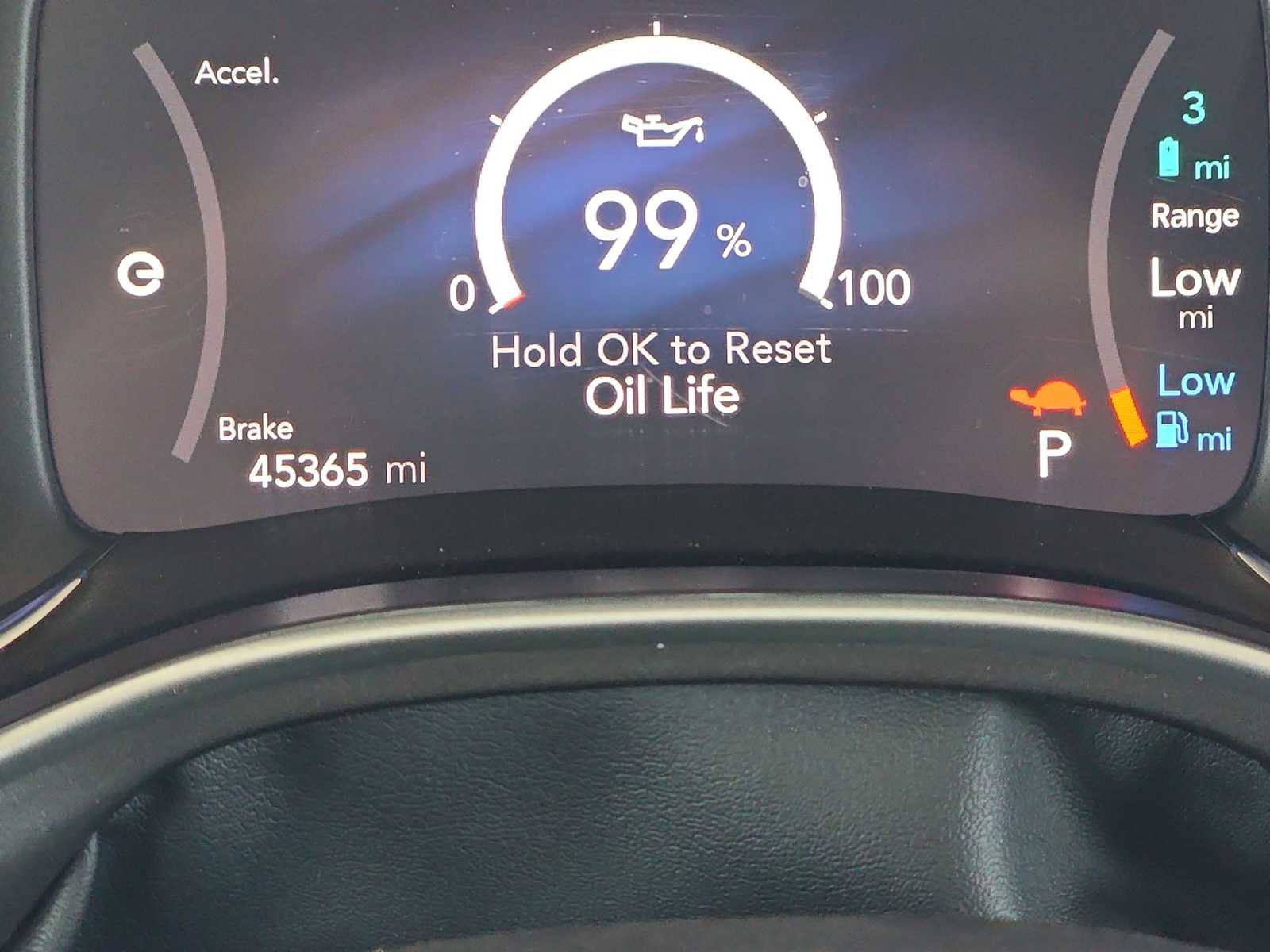 Used 2024 Chrysler Pacifica Limited FWD image 22