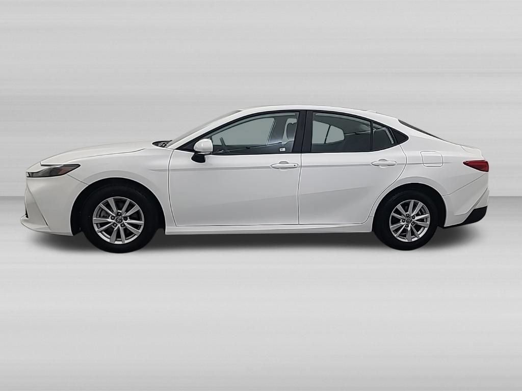 Used 2025 Toyota Camry LE AWD/4WD image 7