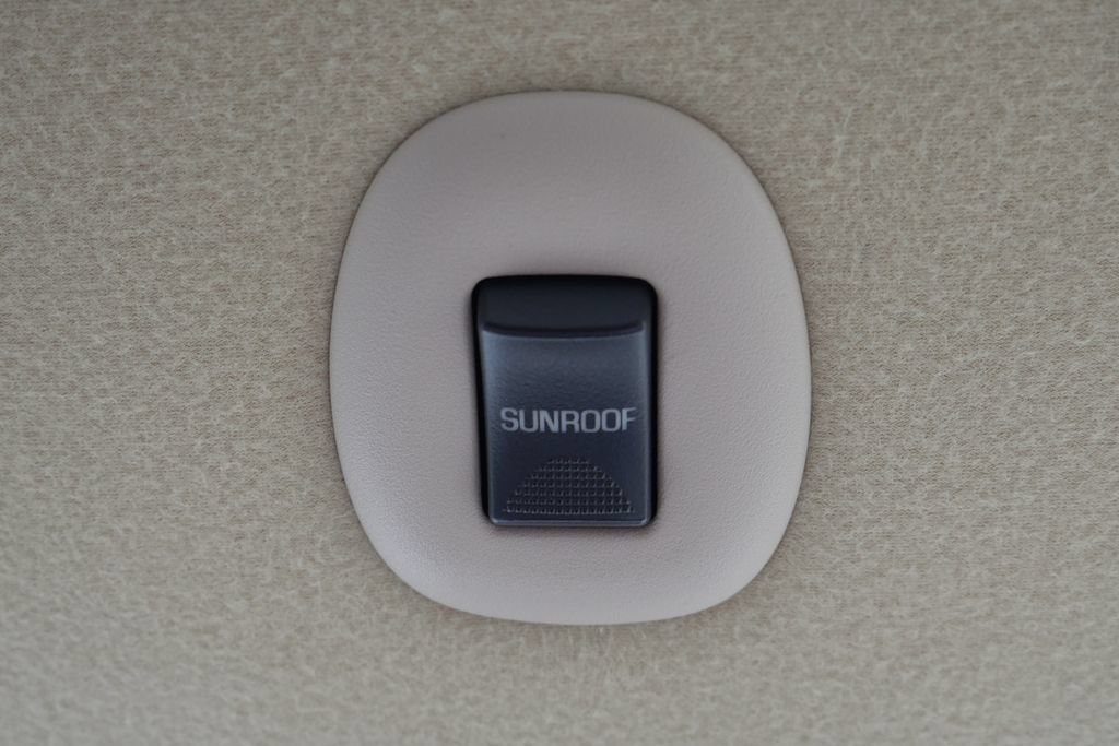 Used 2002 Chevrolet Impala LS w/ Seating Comfort Pkg FWD image 42