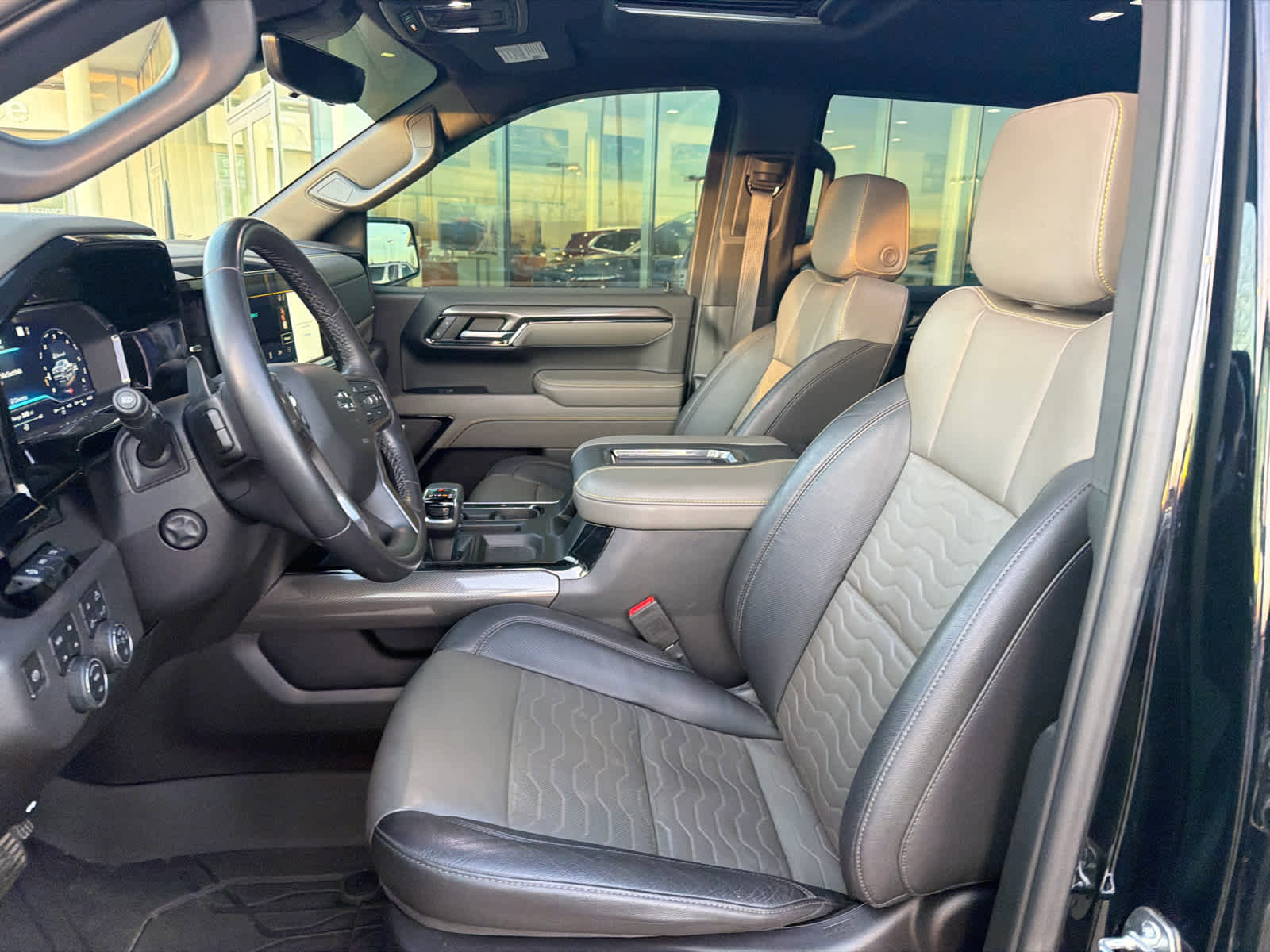 Used 2022 Chevrolet Silverado 1500 ZR2 w/ Technology Package image 24