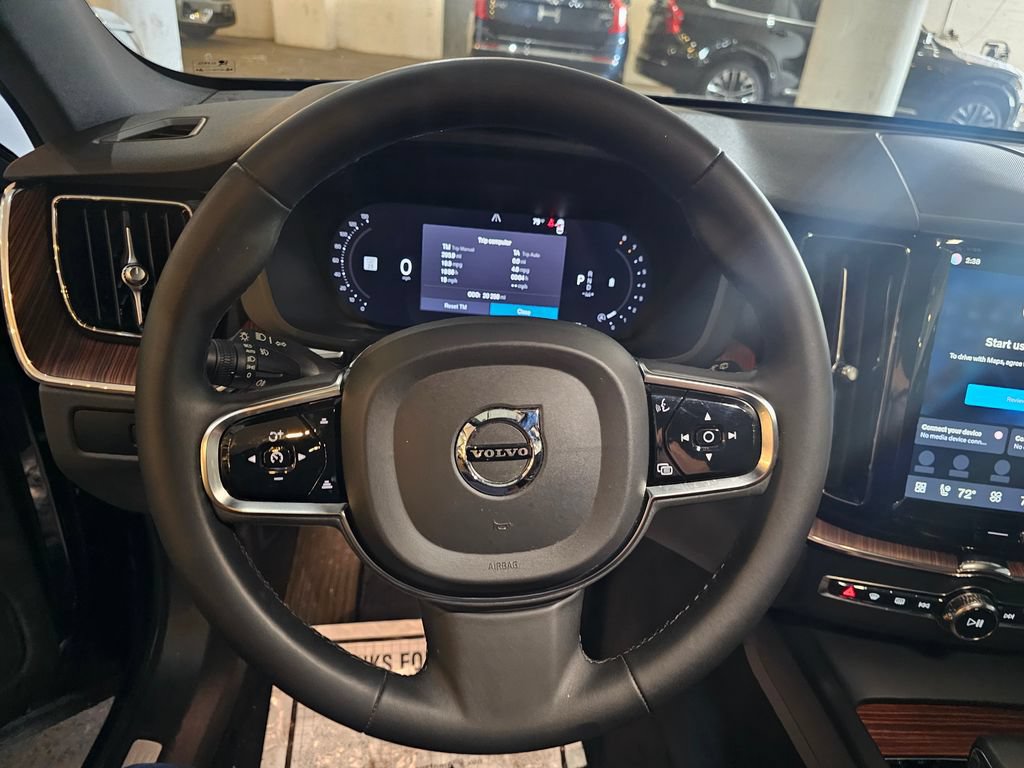 Certified 2024 Volvo XC60 B5 Plus w/ Climate Package AWD/4WD image 18