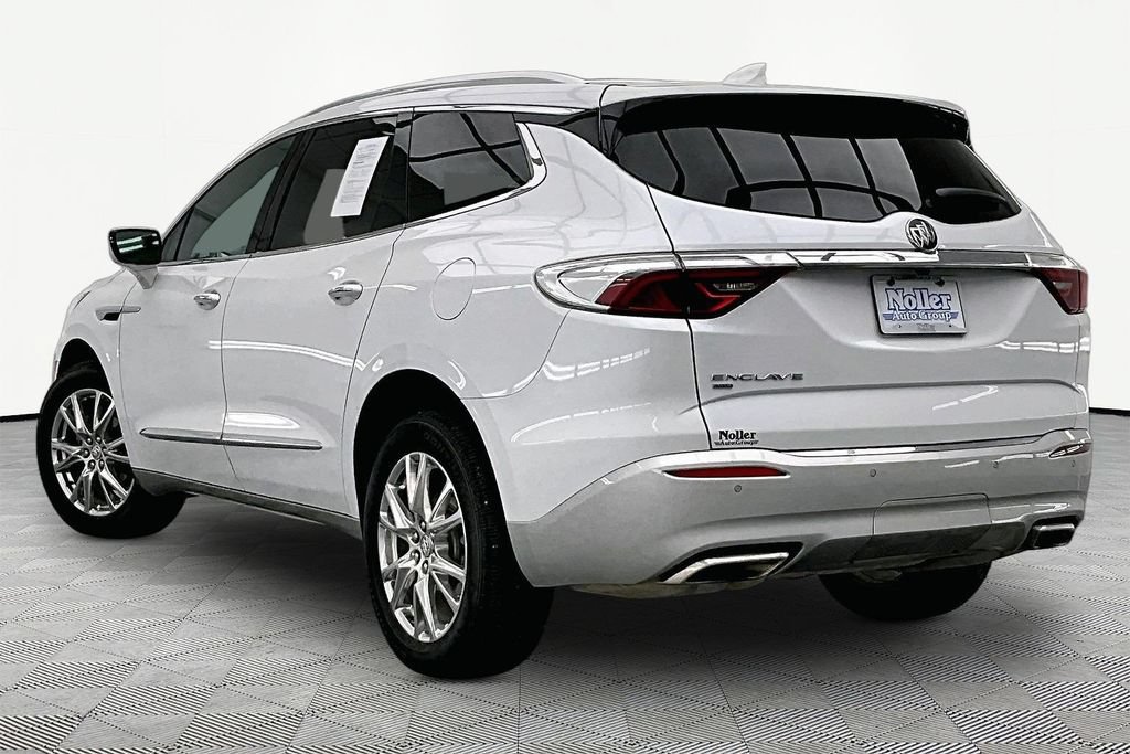 Used 2024 Buick Enclave Essence w/ Experience Buick Package AWD/4WD image 13