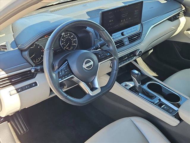 Used 2023 Nissan Altima 2.5 SL FWD image 12