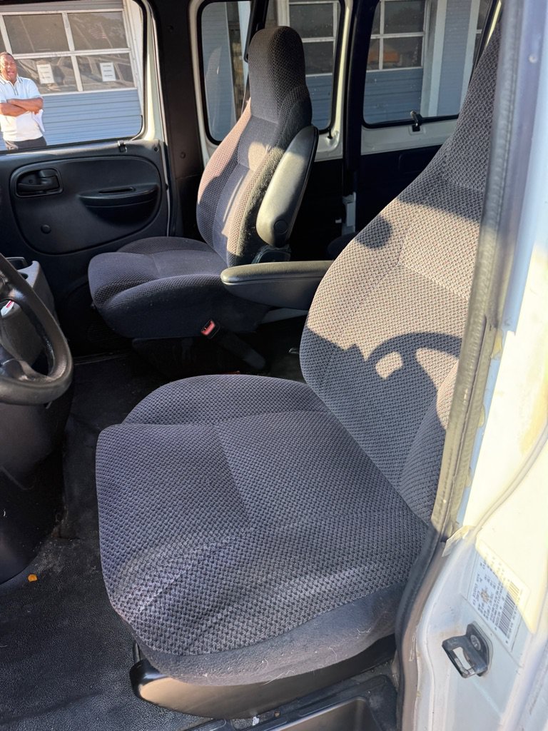 Used 2002 Dodge B3500 RWD image 18