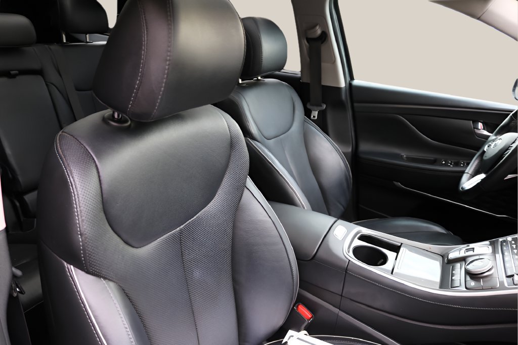 Used 2021 Hyundai Santa Fe SEL w/ Convenience + Premium Package FWD image 22
