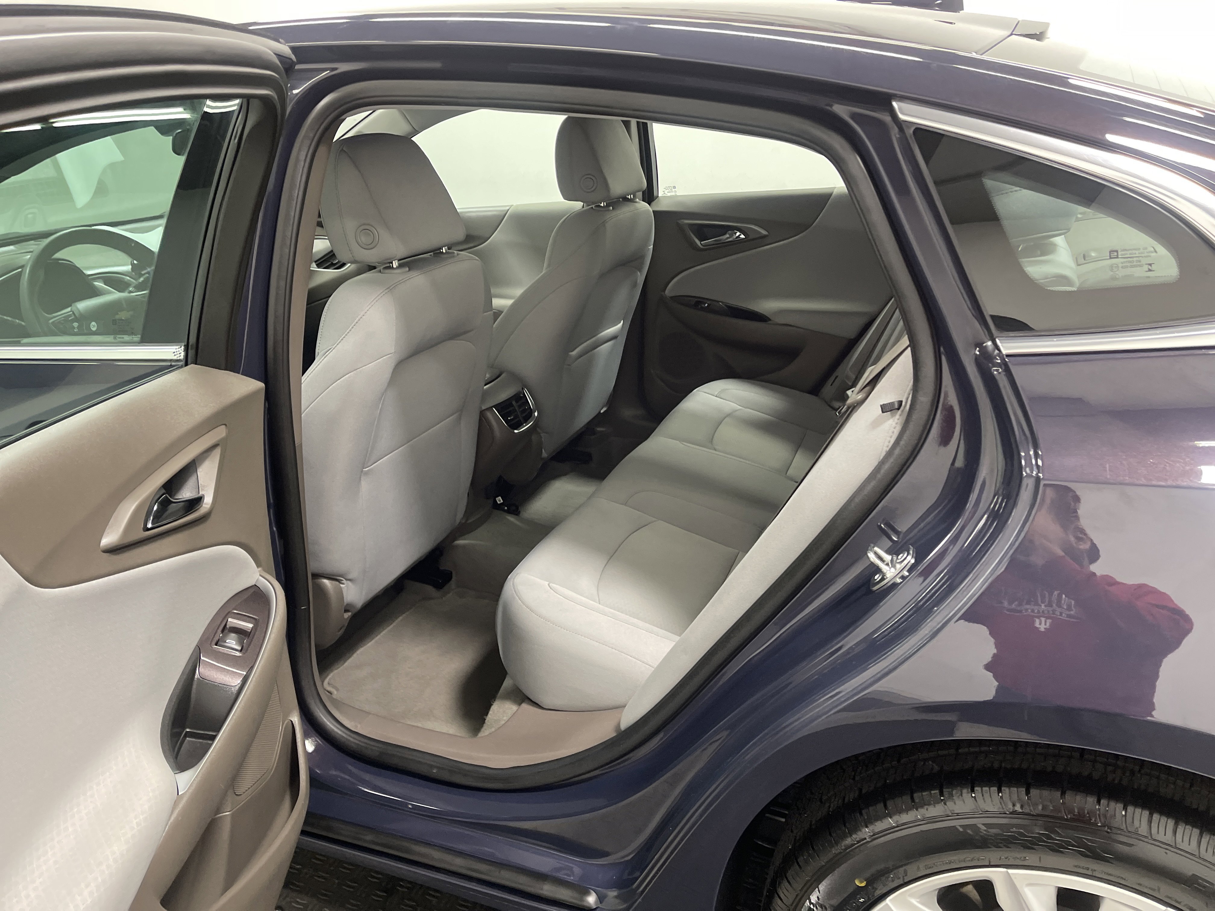 Used 2025 Chevrolet Malibu LT image 13