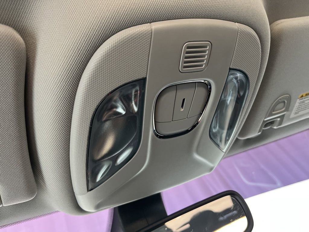 Used 2020 Jeep Compass Latitude w/ Cold Weather Group image 16