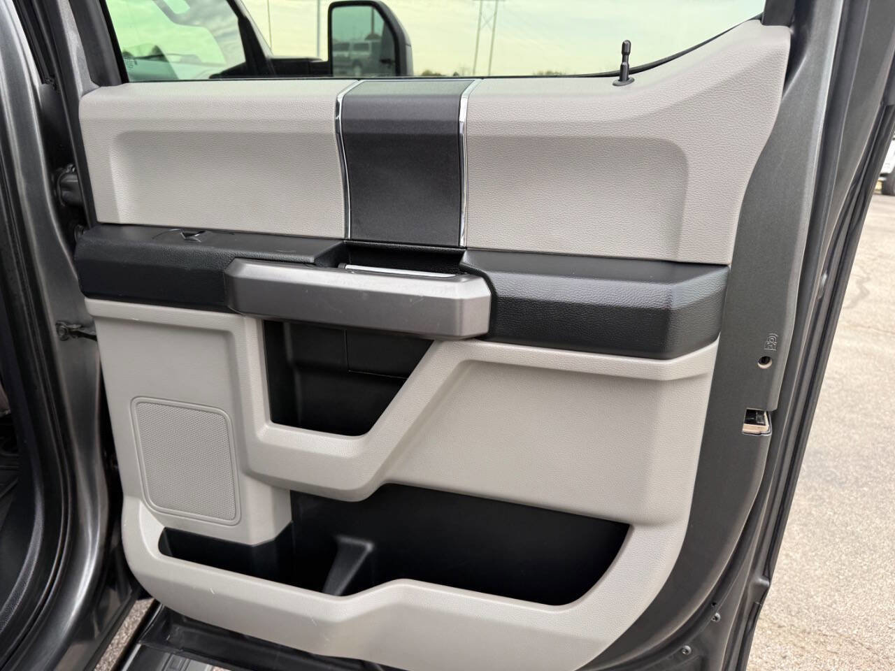 Used 2020 Ford F250 XLT w/ XLT Value Package image 33