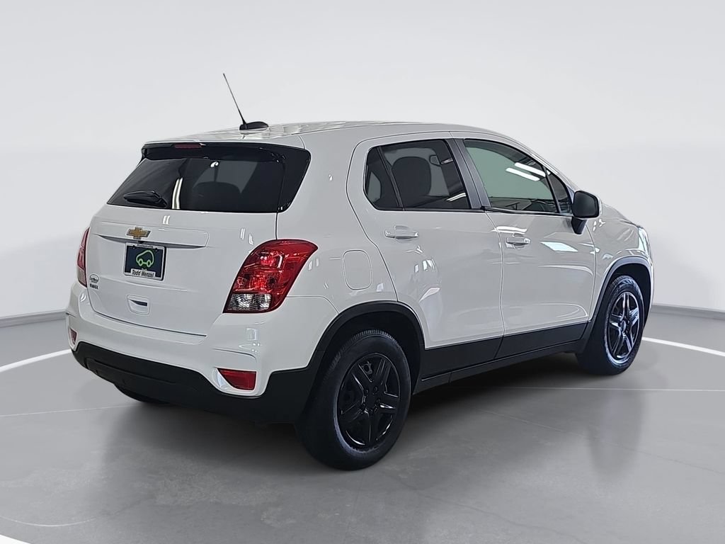 Used 2019 Chevrolet Trax LS w/ Tint and Cruise Package FWD image 3