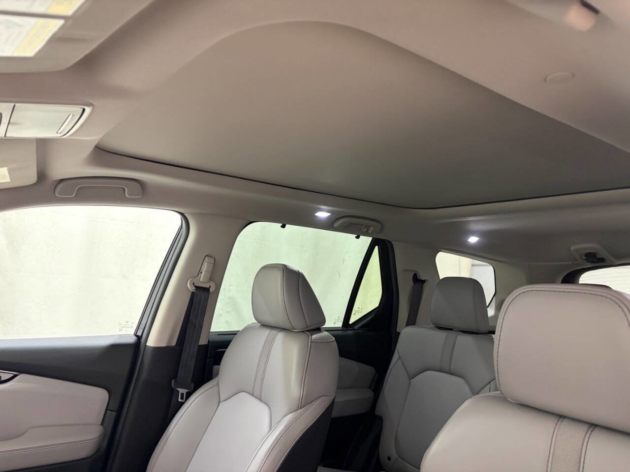 Used 2024 Honda Pilot Touring image 16