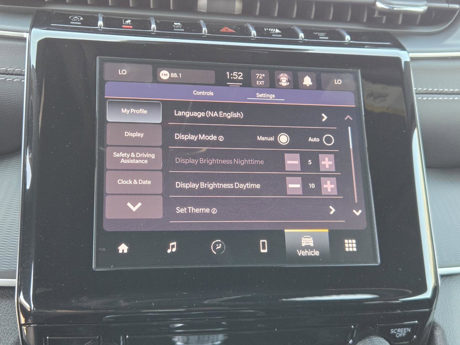 New 2026 Jeep Grand Cherokee L Laredo RWD image 11