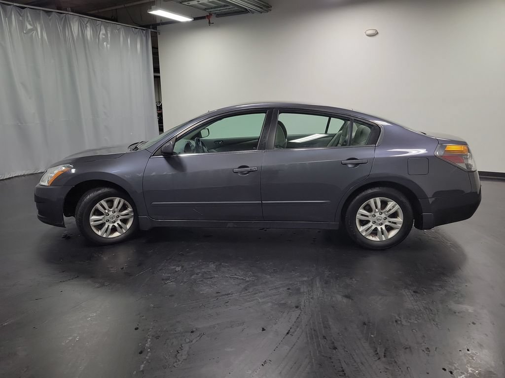 Used 2012 Nissan Altima 2.5 S w/ Convenience Pkg FWD image 6