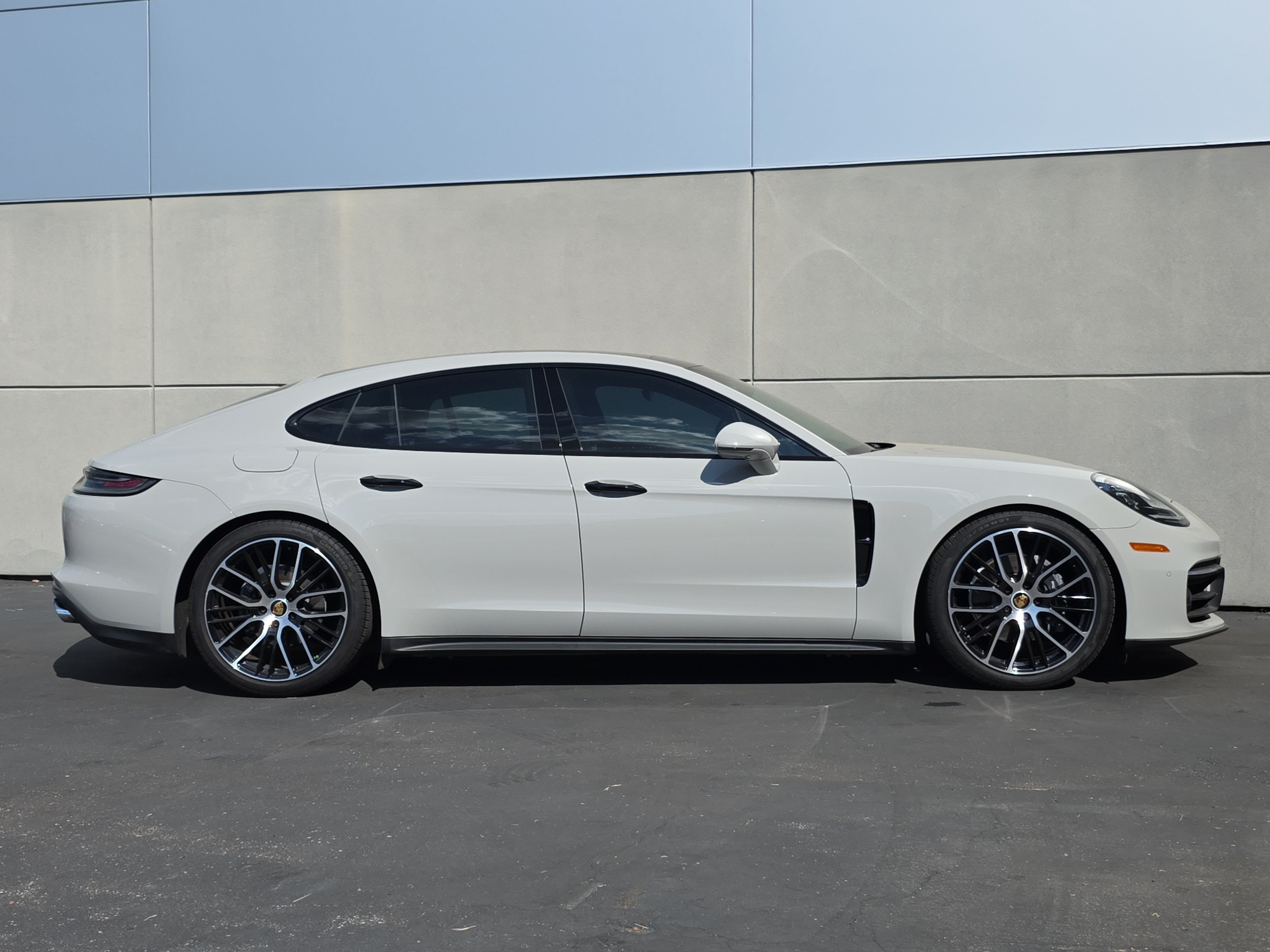 Certified 2023 Porsche Panamera image 8