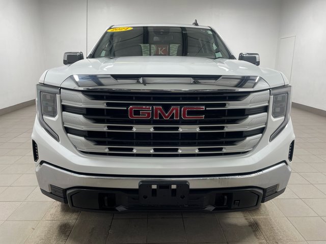 Used 2024 GMC Sierra 1500 SLE w/ Preferred Package image 2