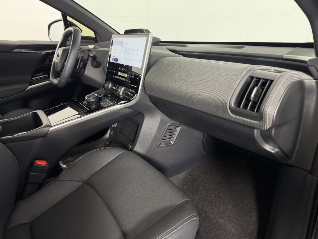 Used 2025 Subaru Solterra Limited w/ Limited Package image 32