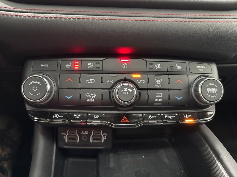 Used 2024 Dodge Durango GT image 34