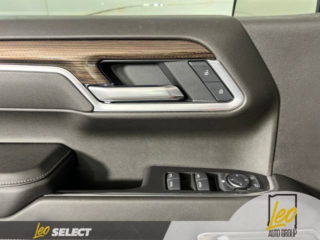 Used 2025 Chevrolet Silverado 1500 LT w/ Z71 Off-Road Package AWD/4WD image 28