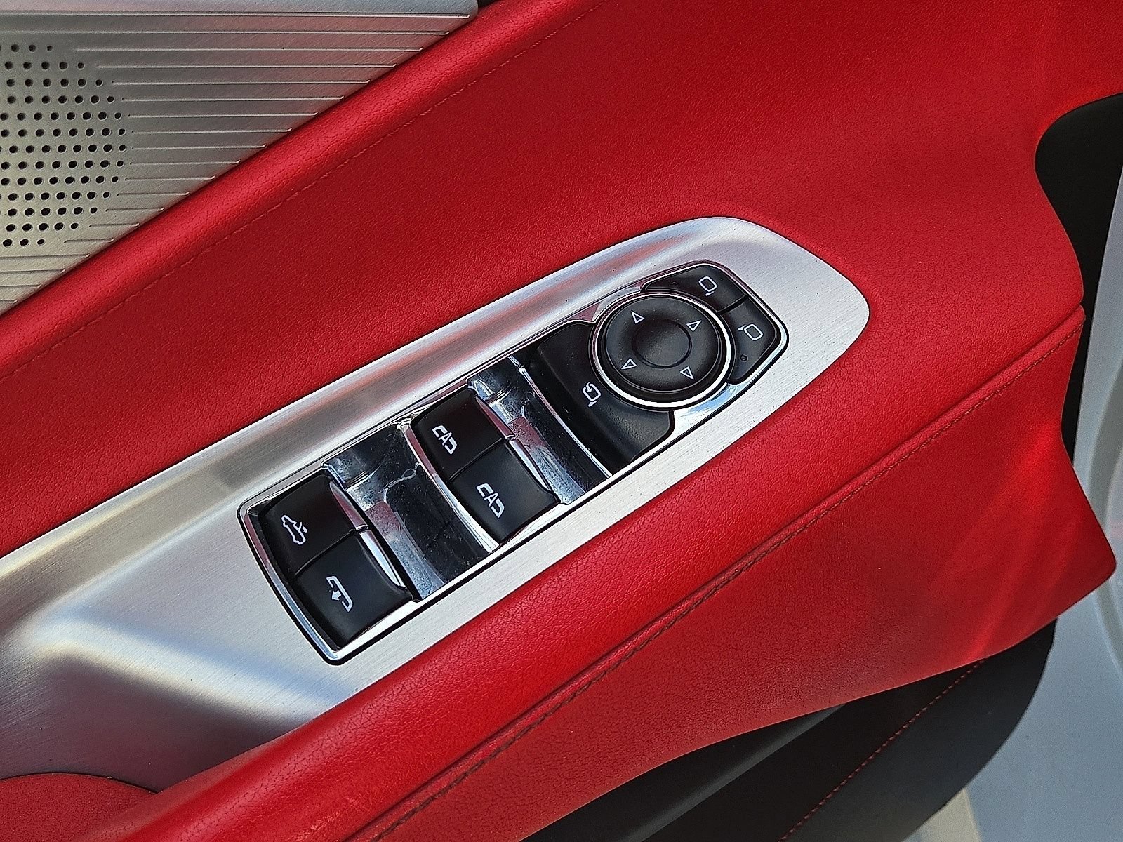 Used 2023 Chevrolet Corvette Stingray Preferred Conv w/ Z51 Performance Package RWD image 23