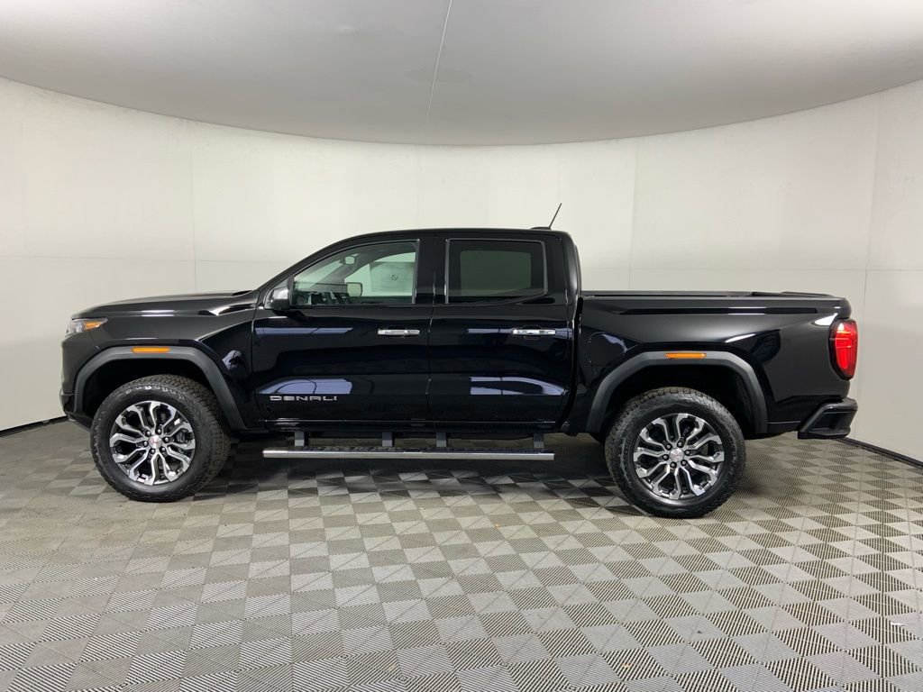 Used 2026 GMC Canyon Denali AWD/4WD image 6