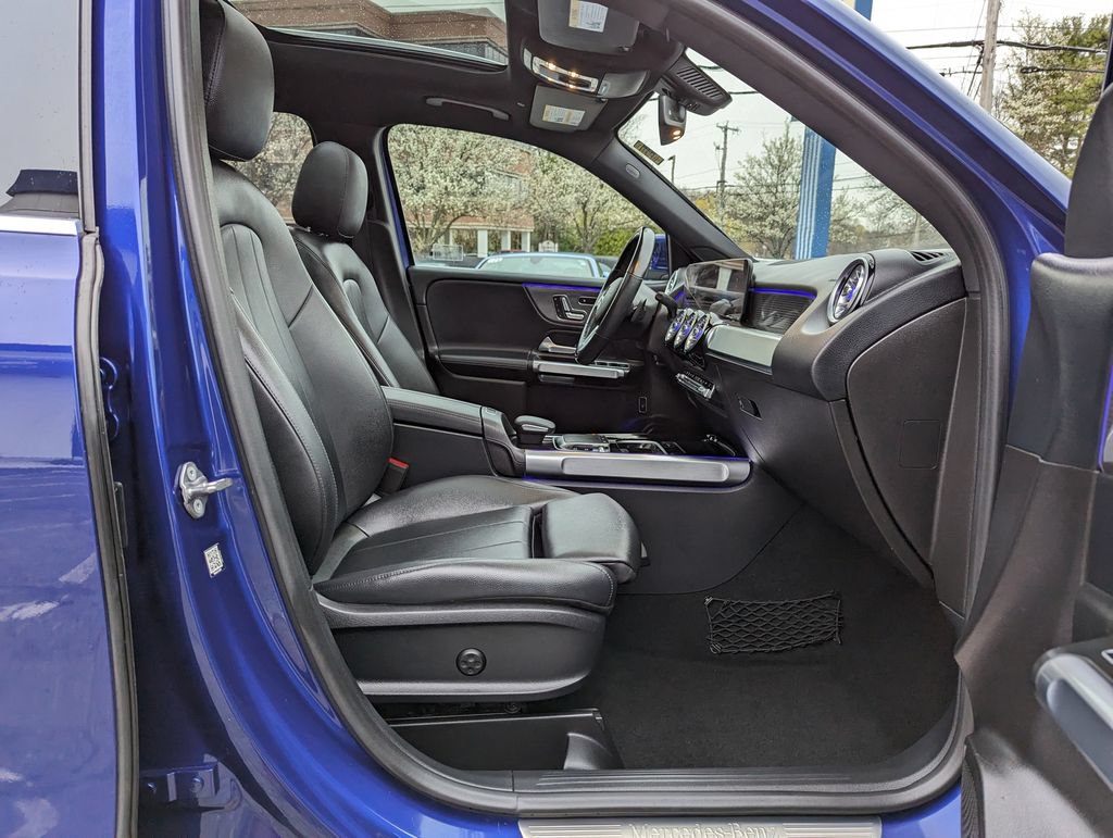 Used 2020 Mercedes-Benz GLB 250 4MATIC image 35