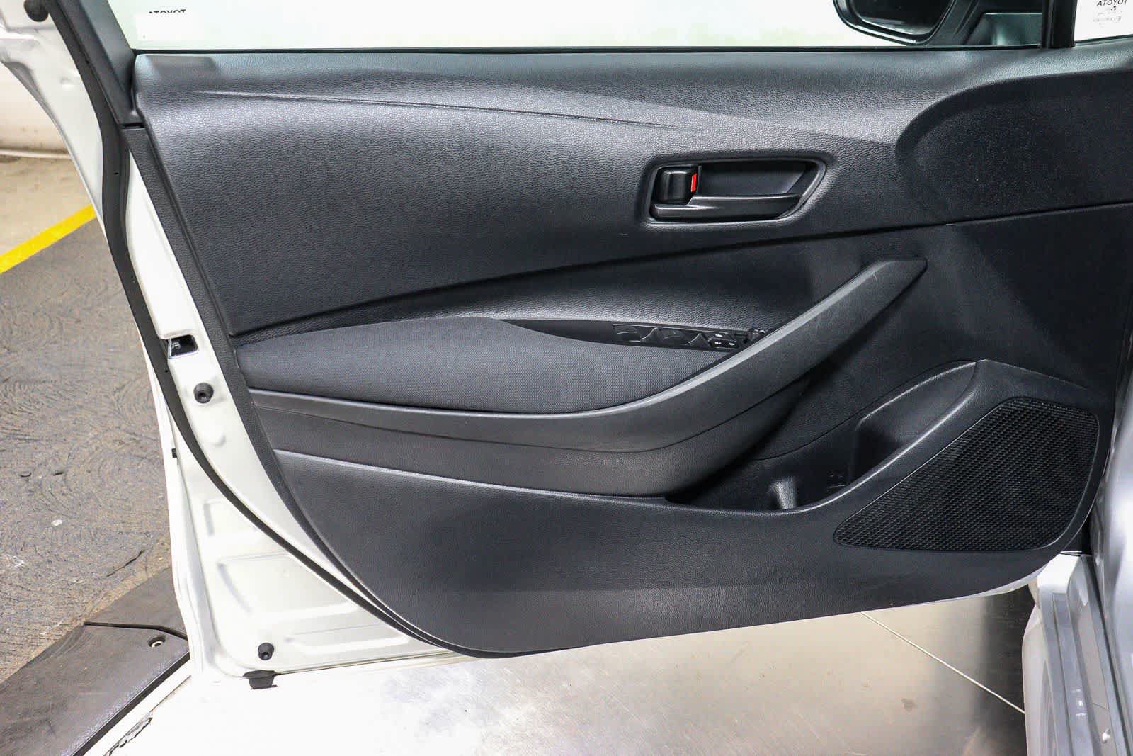 Certified 2025 Toyota Corolla LE FWD image 23