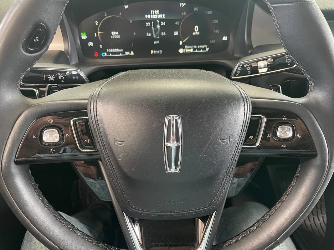 Used 2023 Lincoln Aviator AWD image 9