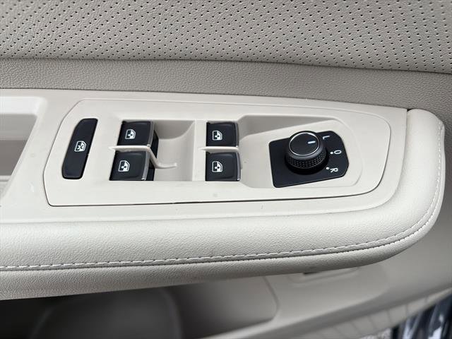 New 2026 Volkswagen Atlas SE image 16