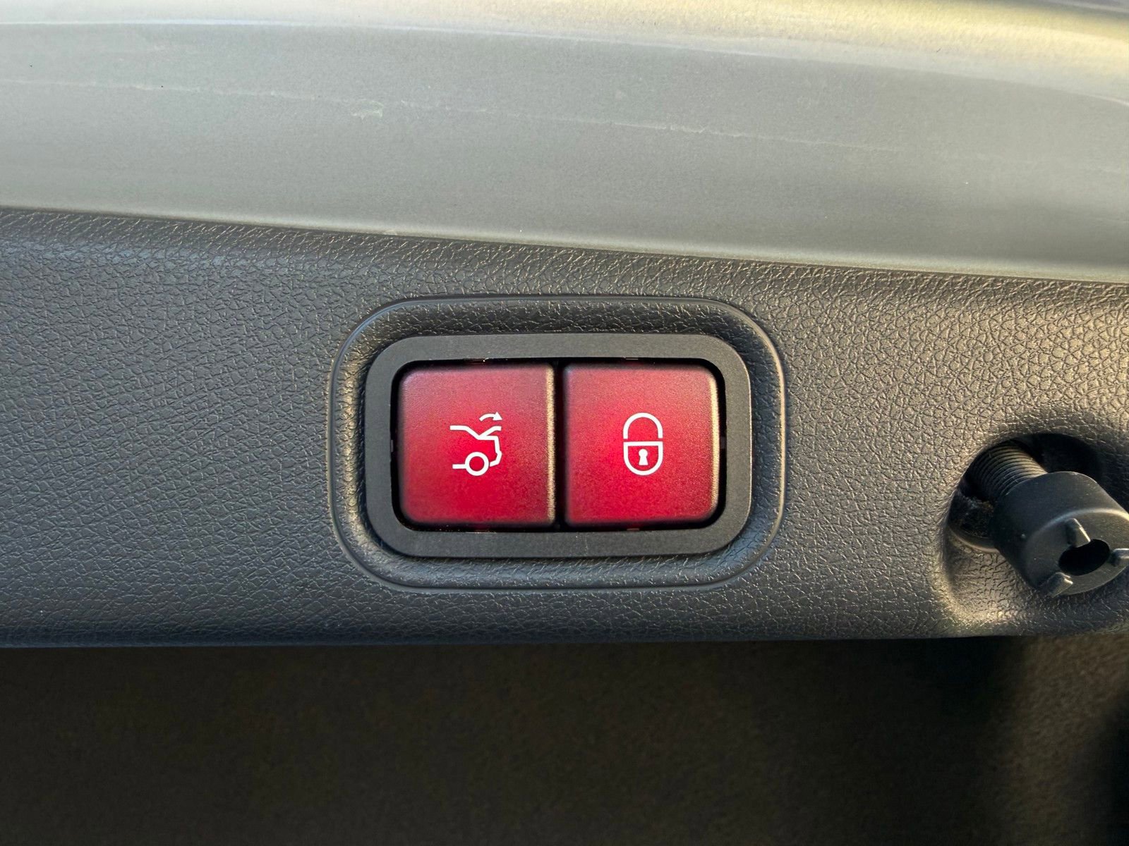 Used 2019 Mercedes-Benz E 53 AMG 4MATIC Sedan image 17