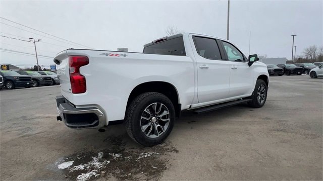 Used 2023 Chevrolet Silverado 1500 LT image 8