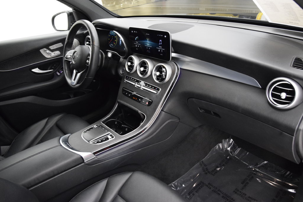 Used 2021 Mercedes-Benz GLC 300 4MATIC Coupe image 15