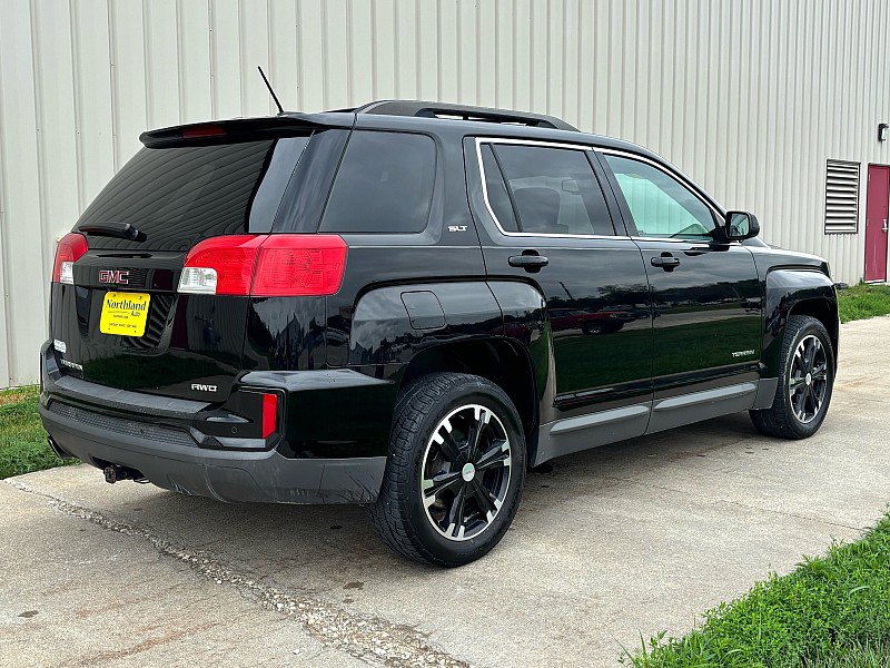 Used 2017 GMC Terrain SLT w/ Open Road Package AWD/4WD image 2
