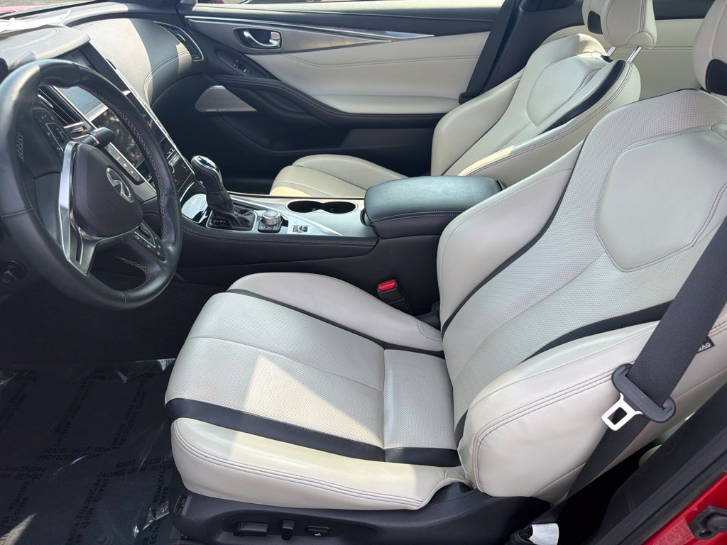 Used 2022 INFINITI Q60 3.0t Luxe w/ Essential Package AWD/4WD image 12