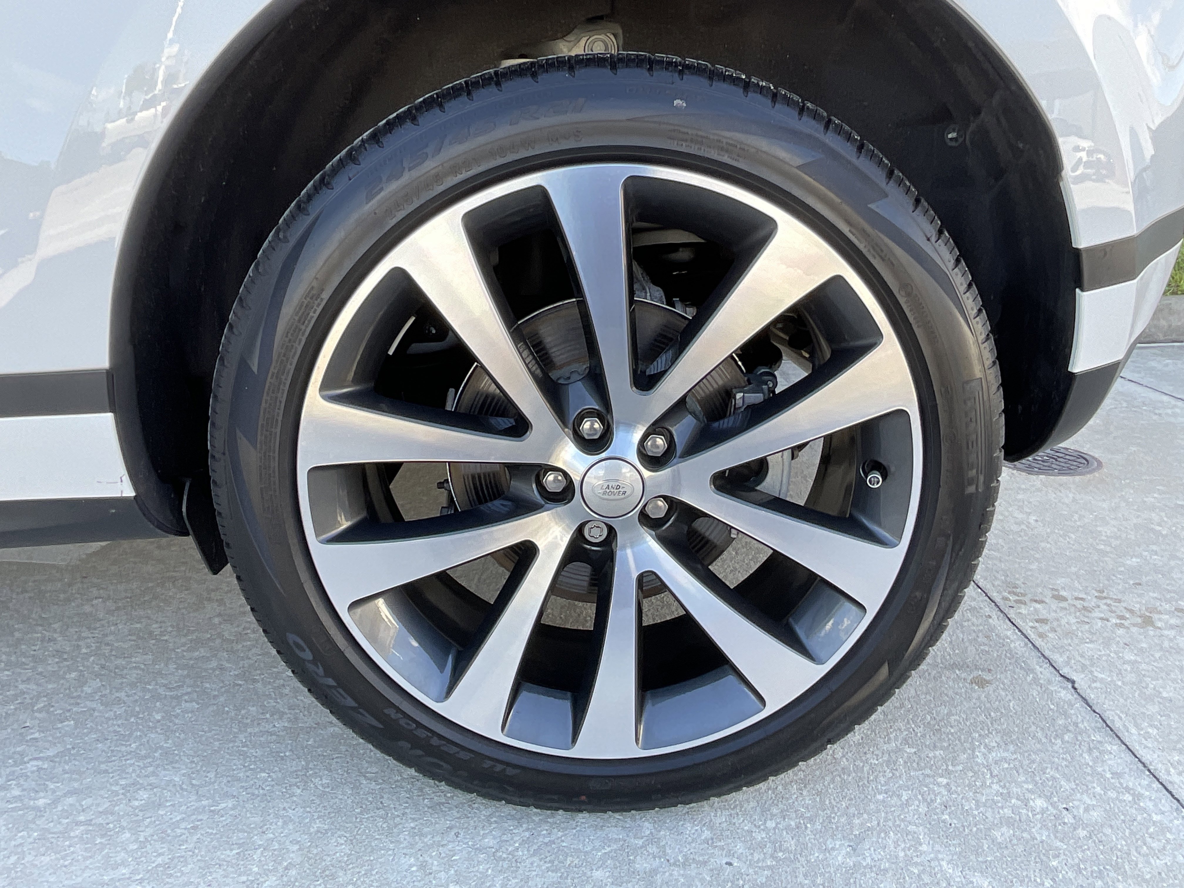 Used 2024 Land Rover Range Rover Evoque S image 9